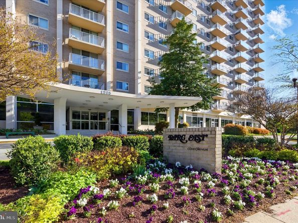 1225 Martha Custis Drive 919, Alexandria VA 22302