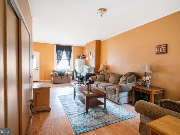 749 E Ontario Street, Philadelphia PA 19134