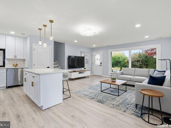 11046 Ferndale Street, Philadelphia PA 19116