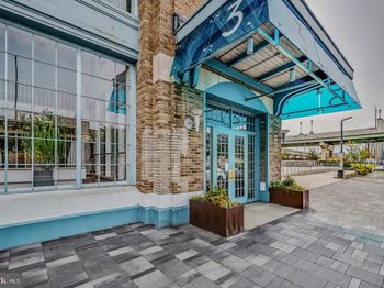 3 N Chris Columbus Boulevard