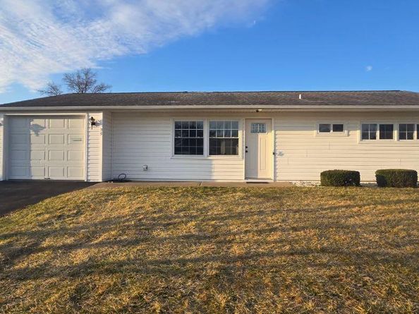 35 Beechtree Road, Levittown PA 19057