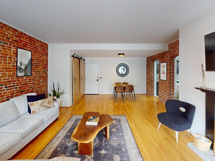 102 Church Street 304, Philadelphia PA 19106