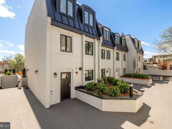 1202 Eton Court NW T3, Washington DC 20007