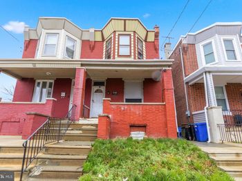 319 W Duncannon Avenue