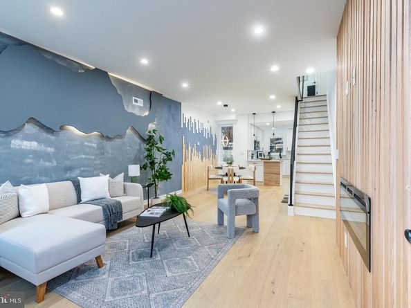 2074 Birch Street, Philadelphia PA 19134