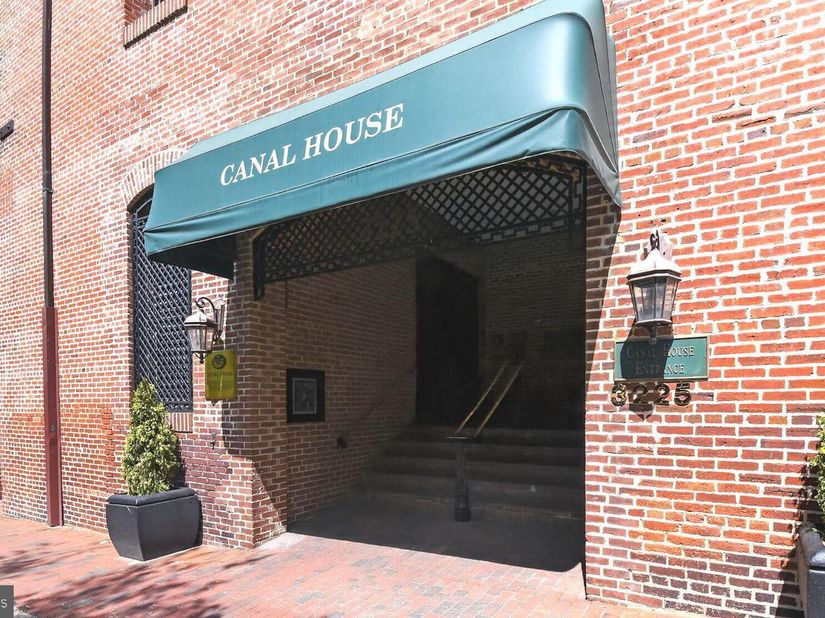 3225 Grace Street NW 101, Washington DC 20007