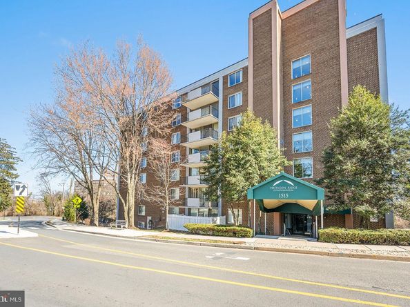 1515 S Arlington Ridge Road 703, Arlington VA 22202