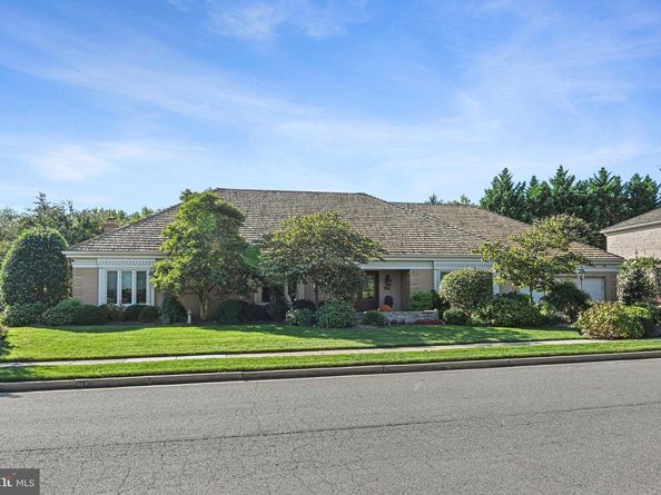 6304 Dunaway Court, Mclean VA 22101