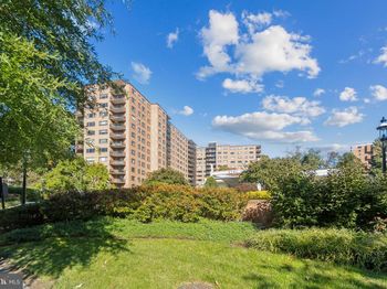 4201 Cathedral Avenue NW