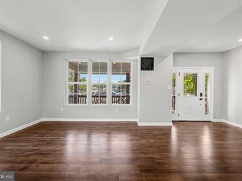 2814 Rhode Island Avenue NE