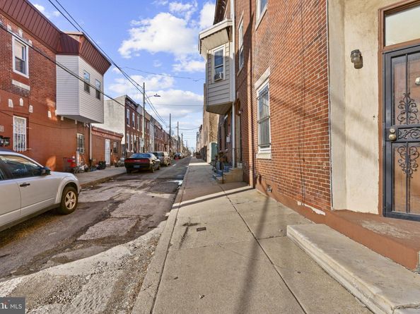 1812 S 5TH Street, Philadelphia PA 19148