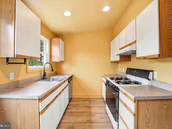 4420 Saint Davids Street, Philadelphia PA 19127