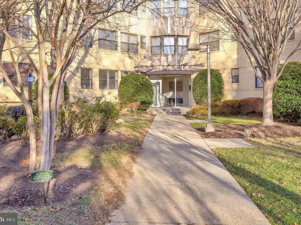 212 Oakwood Street SE B5, Washington DC 20032