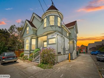 3229 Elm Street