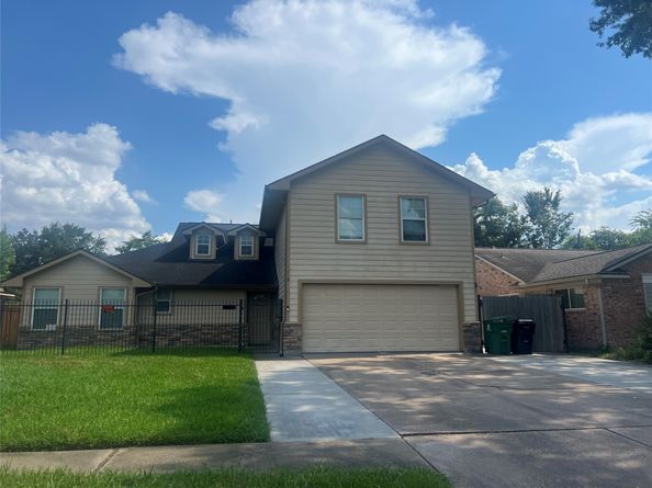 1119 Twin Falls Road, Houston TX 77088