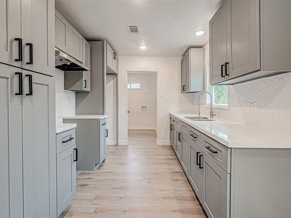 9226 Everglade Drive, Houston TX 77078