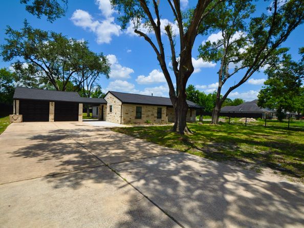 7133 Evans Street, Houston TX 77061