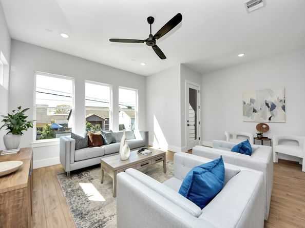 4812 Cochran Street, Houston TX 77009