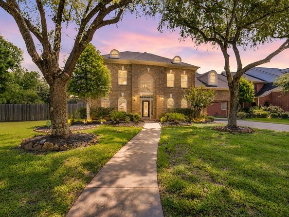 4711 N Pine Brook Way, Houston TX 77059