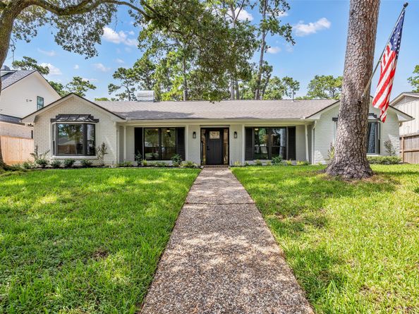 10006 Candlewood Drive, Houston TX 77042