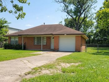 15623 Lee Road
