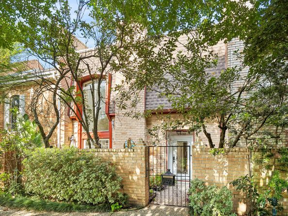 2832 Bellefontaine Street, Houston TX 77025