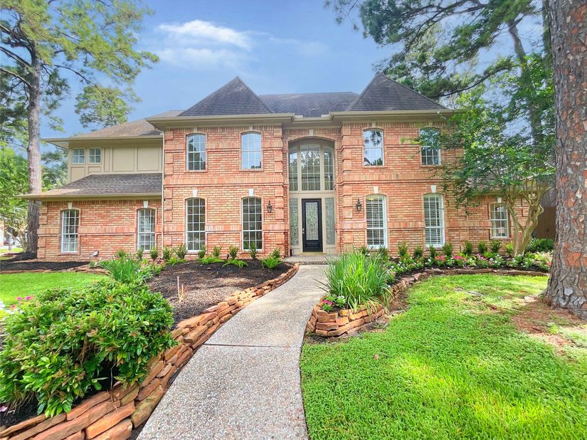 1810 Seven Maples Drive, Houston TX 77345