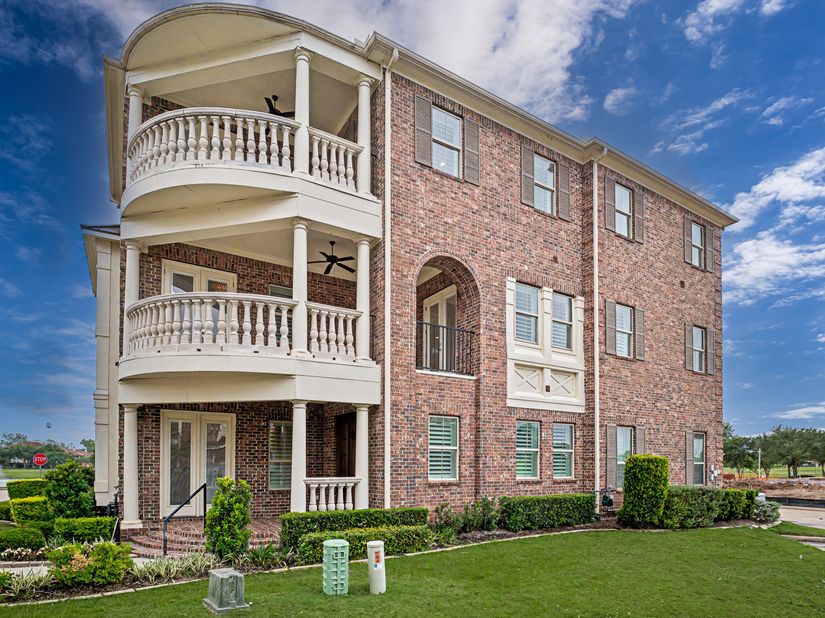 119 Grace Point Drive, Sugar Land TX 77498