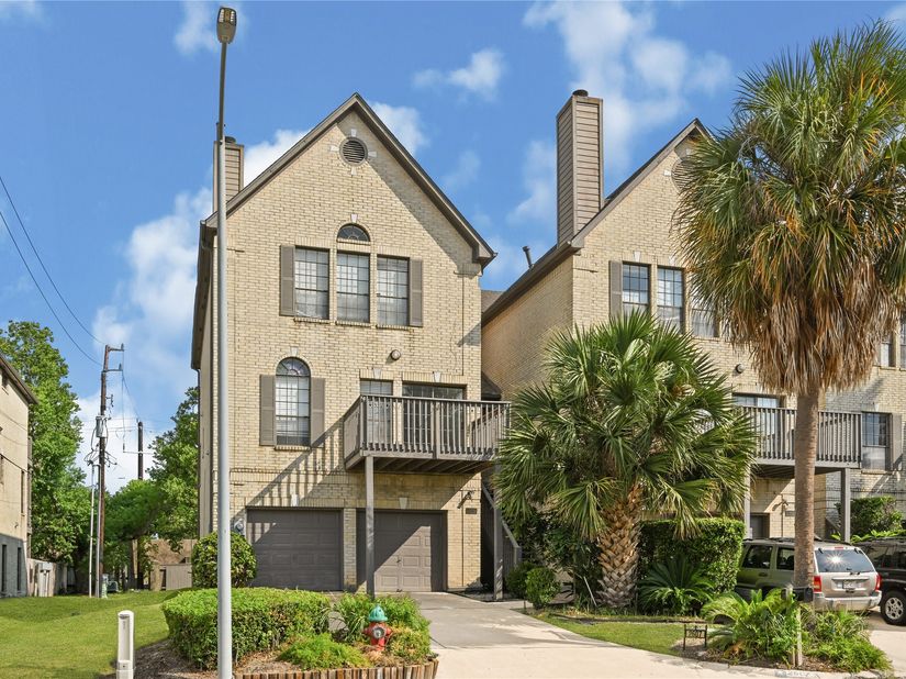 2607 Sailboat Drive, Houston TX 77058