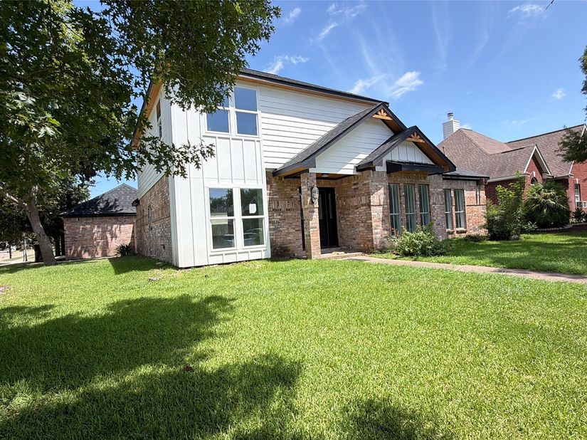 14826 El Grande Drive, Houston TX 77083