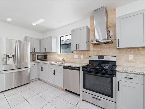 433 Calloway Street, Houston TX 77029