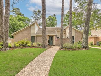 2046 Riverlawn Drive