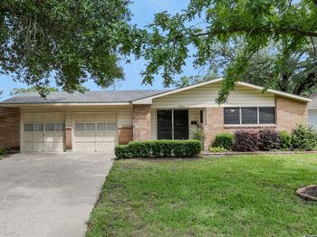 9526 Vogue Lane