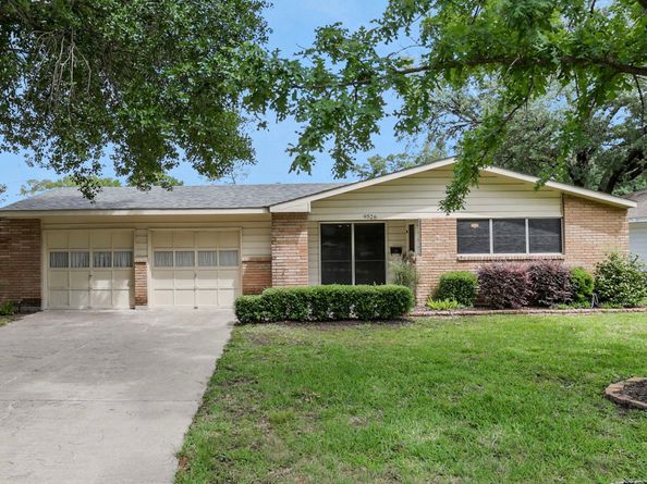9526 Vogue Lane, Houston TX 77080