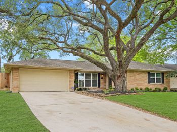 5242 Sanford Road