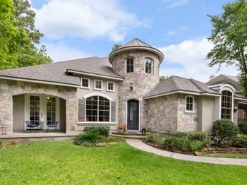 107 E Mirror Ridge Circle