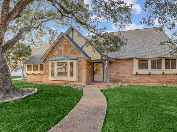 5918 Wigton Drive, Houston TX 77096