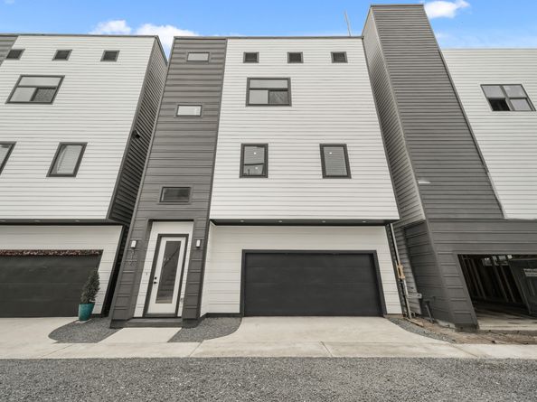 319 N Nagle Street, Houston TX 77003