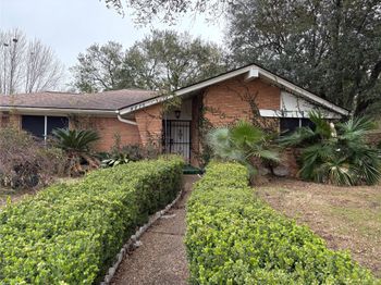 8215 Glencrest Street