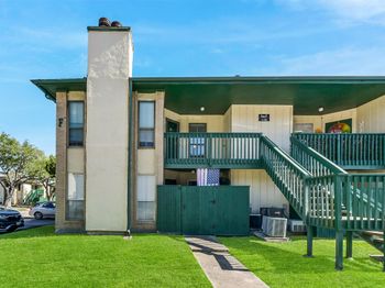 1516 Bay Area Boulevard