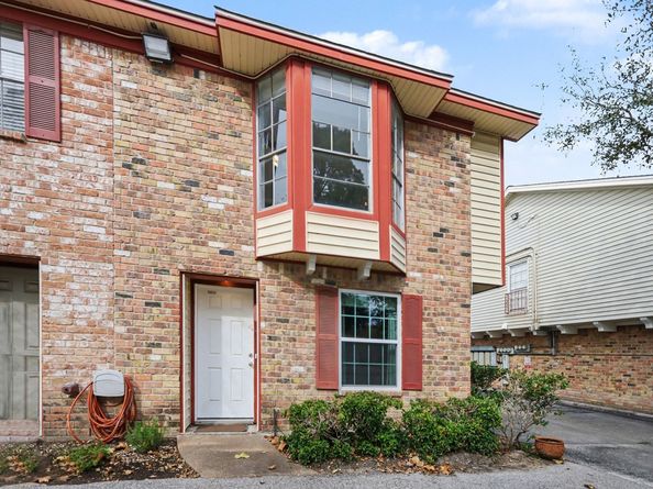 10654 Hazelhurst Drive 28, Houston TX 77043