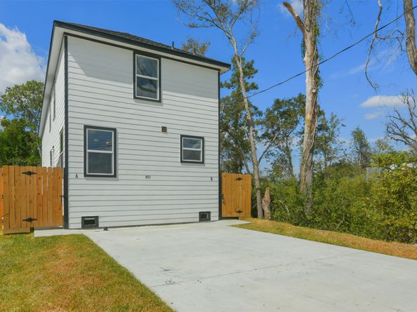 8713 Southwark Street A / B, Houston TX 77028