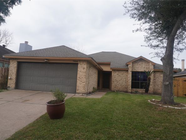 7014 Lost Thicket Drive, Houston TX 77085