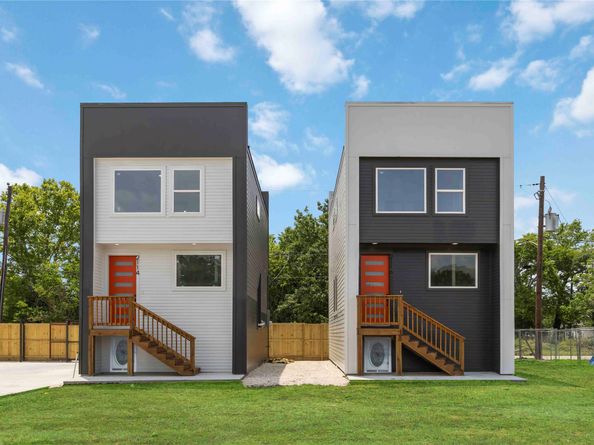 2118 Des Chaumes Street, Houston TX 77026