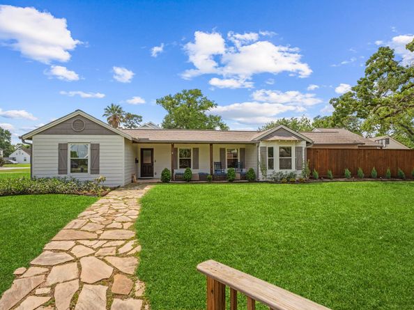 3003 Randall Street, Houston TX 77018