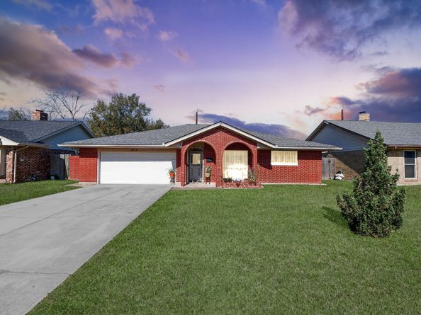 5315 Fairgreen Lane, Houston TX 77048