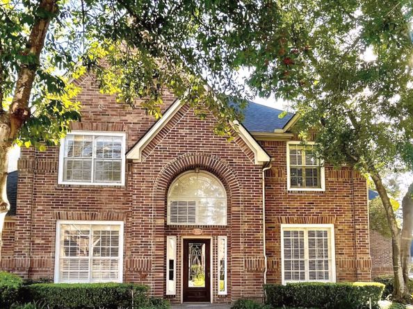 2015 Pecan Trail Drive, Richmond TX 77406