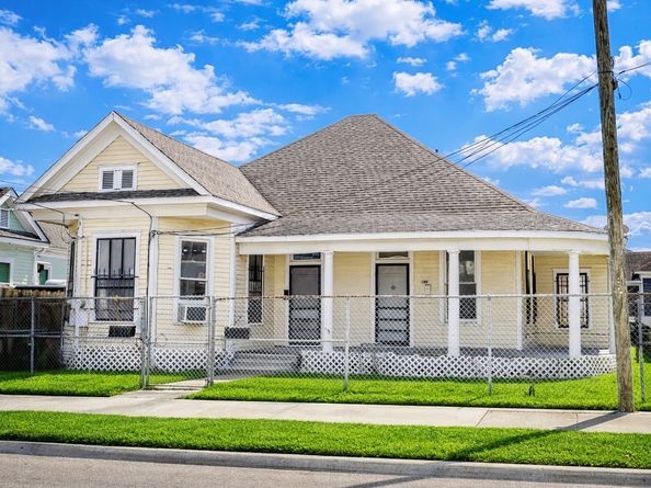 1414 Campbell Street, Houston TX 77009