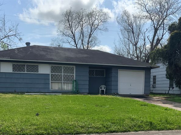 5754 Beldart Street, Houston TX 77033