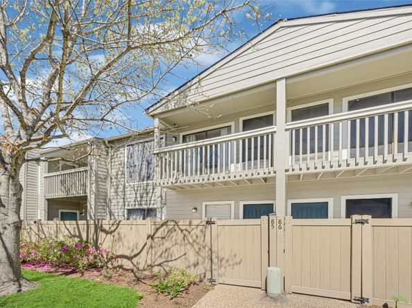 2379 Briarwest Boulevard 85, Houston TX 77077